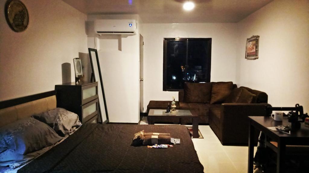 Darvy Suite Muntinlupa City Esterno foto